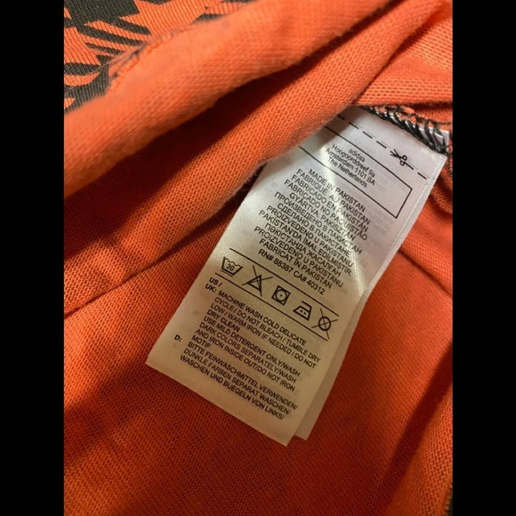 Adidas Red/Black Checked Crop T-Shirt Sz L - Picture 6 of 9